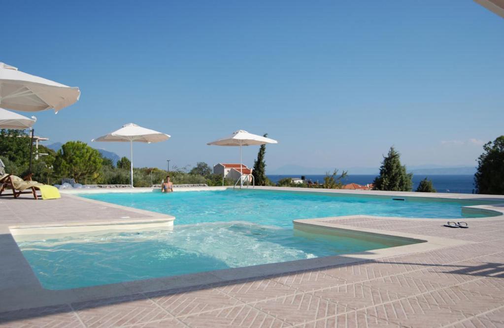 Astrolabe Hotel Khrónia Екстериор снимка
