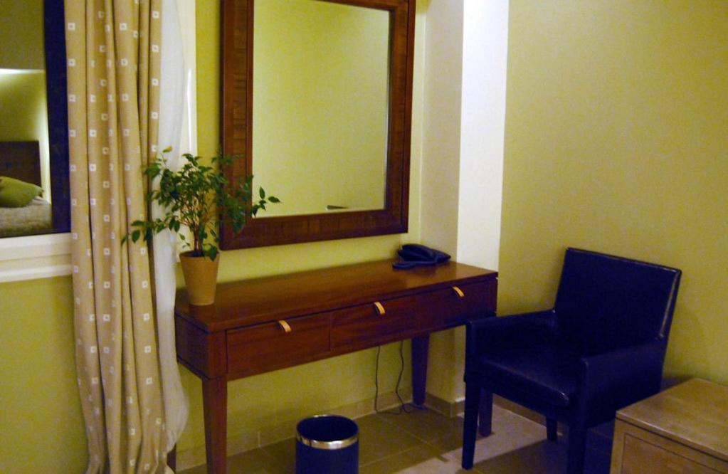 Astrolabe Hotel Khrónia Екстериор снимка